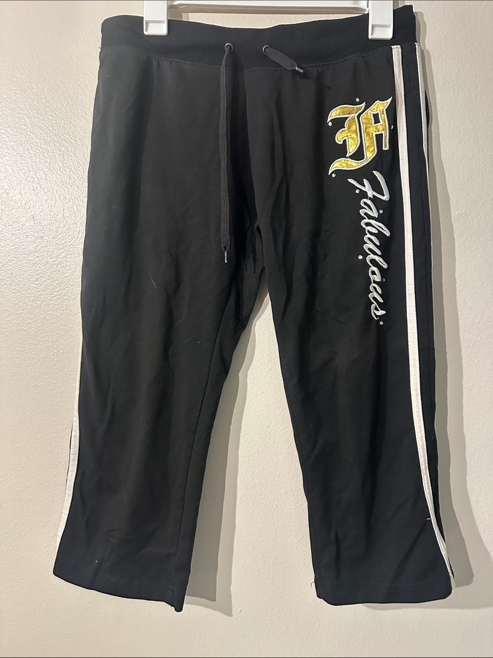 2000’s Y2K Wild Punch black capri activewear athleisure Sz M